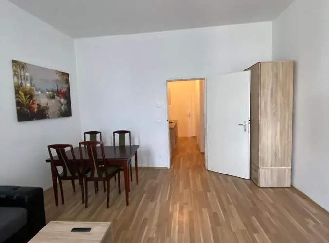 Niceapartmenthollergasse 8 * Wien